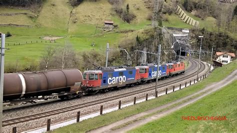 Treni Merci Nel Curvone Di Wassen Ch Sulla Linea Del S Gottardo