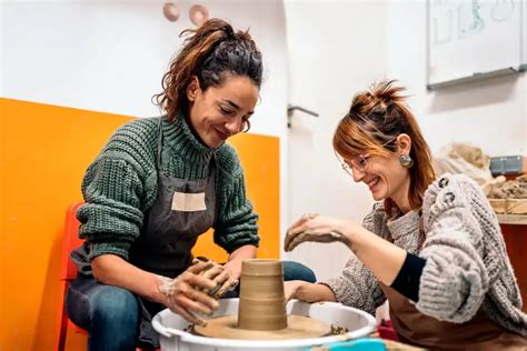 Clases Y Talleres De Cer Mica Una Terap Utica Pasi N Arteologic