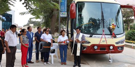 Une Renueva Su Flota Vehicular Con Nuevos Buses Universidad