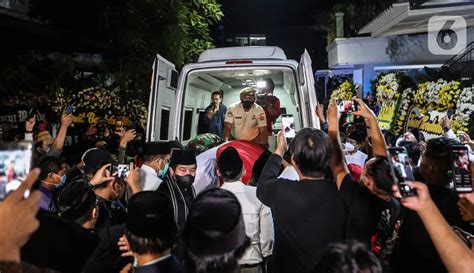 Berselimut Bendera Merah Putih Jenazah Ketua Dewan Pers Azyumardi Azra