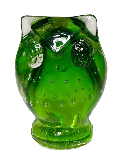 Vintage LEFTON Green Art Glass Owl 3 25 Controlled Bubbles Paperweight