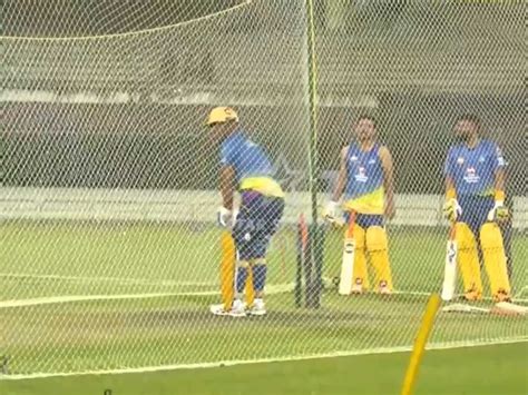 6,6,6,6,6! MS Dhoni hits five sixes in a row, warms up for IPL 2020 ...