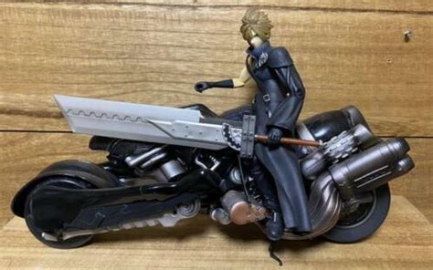 Cloud Strife Fenrir Motorcycle Play Arts Final Fantasy Vii Advent