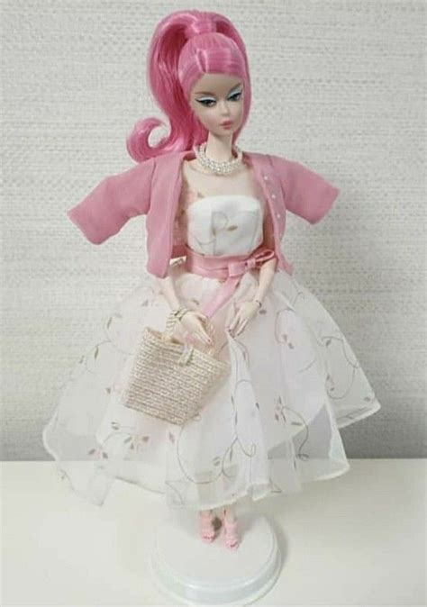 2019 'Proudly Pink' 60th anniversary Barbie. This is the first ...