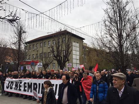 Nis protesta e PSD së kundër Gjykatës SpecialeSinjali