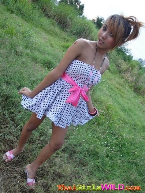 Sweet Thai Girlfriend Upskirt Flashing Pussy Lips Porn Pictures XXX Photos Sex Images