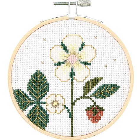 Kit Broderie Point De Croix Fleur De Fraise Rico Design Ma Petite