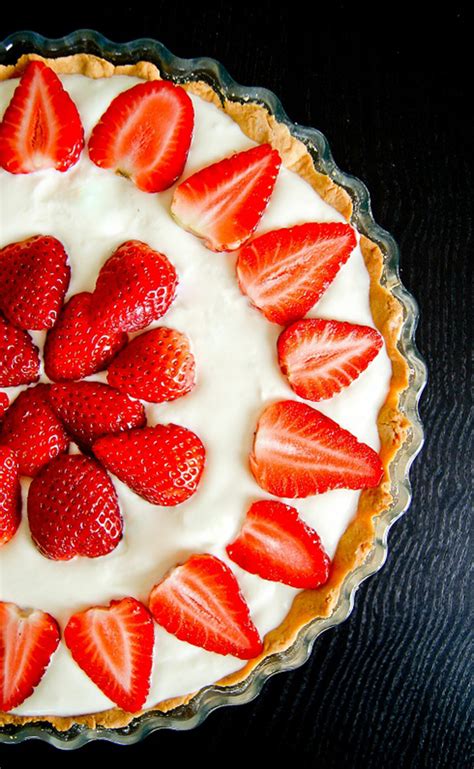 Tarte Aux Fraises Chantilly Cr Me D Amandes Lilie Bakery