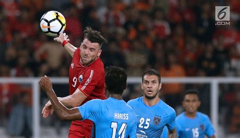 Foto Cetak Empat Gol Begini Gaya Marko Simic Foto Liputan