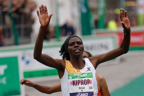 Marathon De Paris Victoire Surprise De L Thiopien Ayana La K Nyane