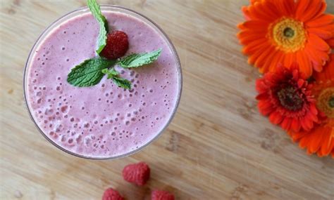 Quieres Tener Una Piel Bonita Prepara Este Rico Batido De Frutos