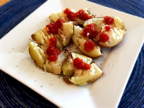 Boiled Potatoes: Easy, Filling and Delicious Snack or Side Dish - LottaVeg