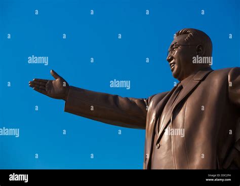 Kim Il Sung Statue In Grand Monument Of Mansu Hill, Pyongyang, North ...