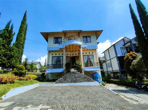 Sewa Villa Istana Bunga Lembang Villa Istana Bunga Penyewaan Villa