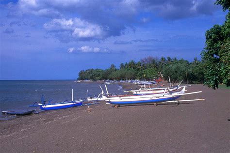 BALI LOVINA BEACH | Tours to Bali