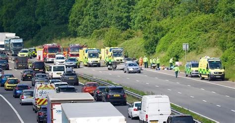 M4 Closed After Serious Multi Vehicle Crash Near Chippenham Live