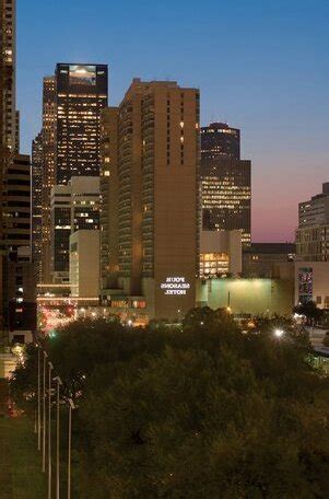 Hotel Discount Code (2024) | Four Seasons Hotel Houston