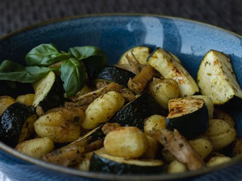 Traybake Met Gnocchi En Courgette VeganChallenge