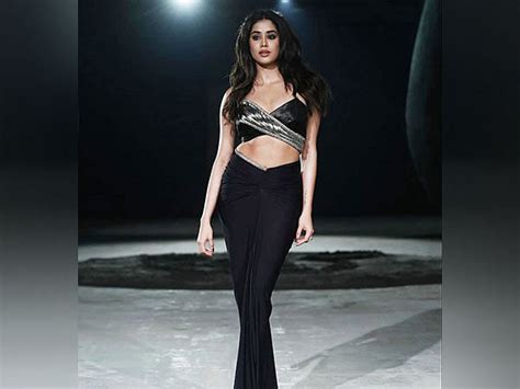 Janhvi Kapoor Takes Hotness To Another Level Steals Attention In Black At Lakme Fashion Week