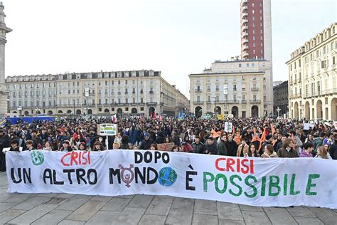 Clima Tornano In Piazza I Giovani Di Fridays For Future