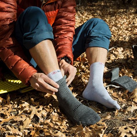 Hiking Socks for Backpacking & Day Trips | Injinji®