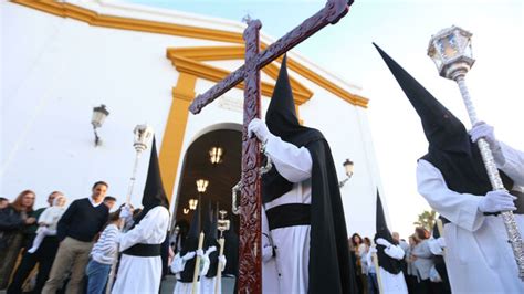 Im Genes De La Salida Procesional De La Soledad Y El Santo Entierro