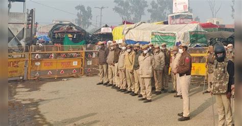 Farmers Protest Updates Farmers Movement Continues On 9th Day Delhi Traffic Police Asks