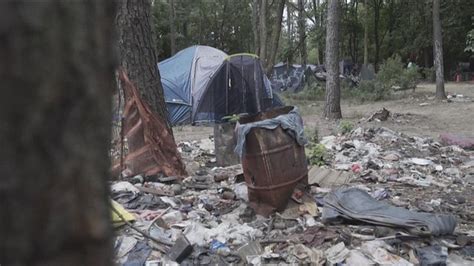 City Of Atlanta Gdot Clearing Out Homeless Encampment Near Cheshire