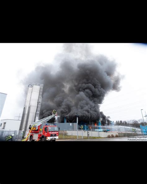 Brand Einer Halle Im Industriegebiet Einsatzbericht Hunsr Ck