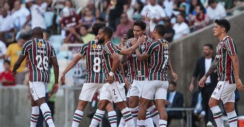 Análise Após vencer clássico Fluminense volta a jogar mal na Libertadores