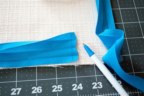 The Best Way To Sew Bias Tape With Mitered Corners Photos Plus A Video