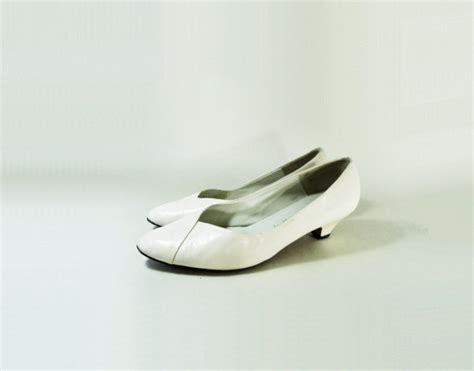 80s White Pump Vintage Low Heel Size 8 White Low Heel White Leather