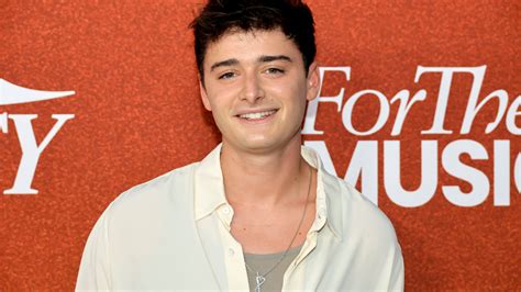 Stranger Things And Beyond Noah Schnapps Love Life