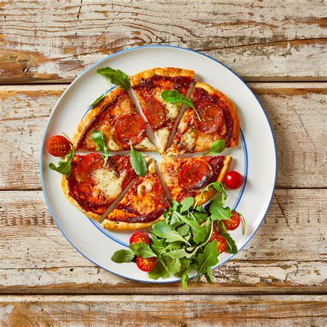 Pepperoni Pizza With Rocket Salad Recipe Gousto