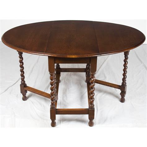 Drop Leaf And Pembroke Tables