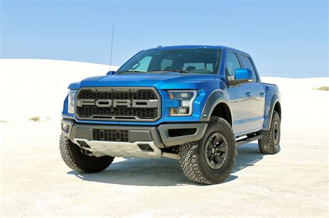 Hot Wheels 17 Ford F 150 Raptor