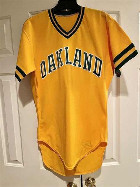 Steve Ontiveros 1986 Oakland Athletics Game Used Worn Gold Alternate