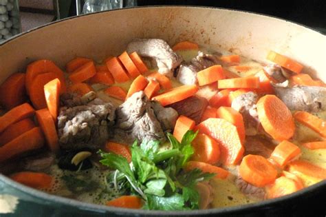 Saut De Veau Aux Carottes Fa On Blanquette La Cuisine De Mamie