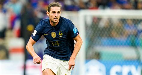 Équipe De France Adrien Rabiot Dans Le Viseur Dun Cador Européen