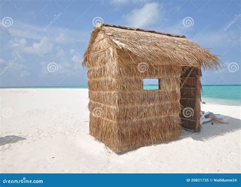 A hut on a tropical island stock image. Image of peaceful - 20821735