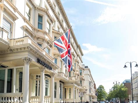 £329 | RADISSON BLU EDWARDIAN VANDERBILT HOTEL LONDON | 4-STAR