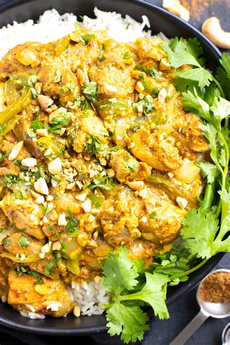 Chicken Korma Curry with Coconut Milk - Evolving Table
