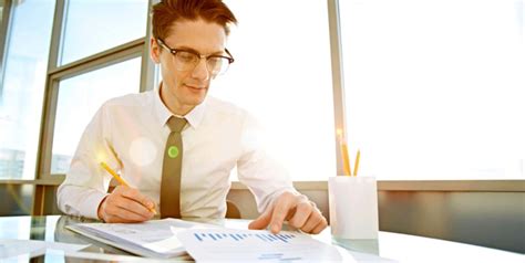 graduate certificate  finance  post university