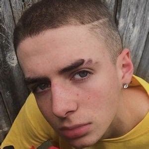 Zach Clayton - Age, Family, Bio | Famous Birthdays