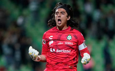 Santos Felicita A Carlos Acevedo Por Su Llamado A La Selección