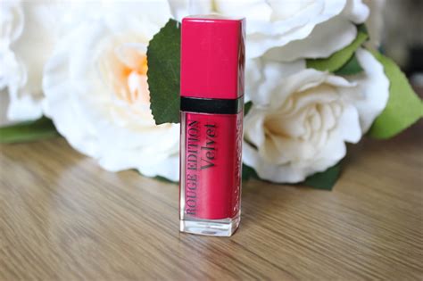 Bourjois Rouge Edition Velvet 05 Olé Flamingo - Anoushka Loves