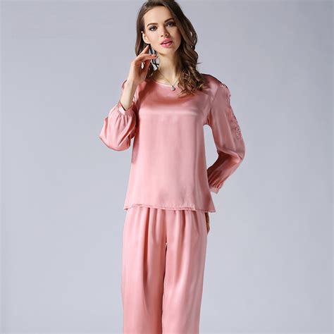 Long Sleeves Pink Silk Pajamas Set For Women