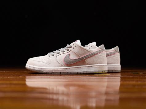 A Closer Look At The Nike Sb Dunk Low Ishod Wair In White Nike Nike Free Shoes Fashion Pumps