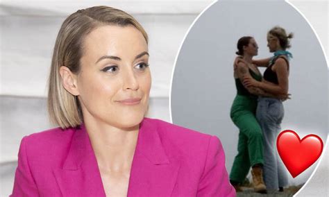 Orange Is The New Black Star Taylor Schilling Reveals New Girlfriend ...