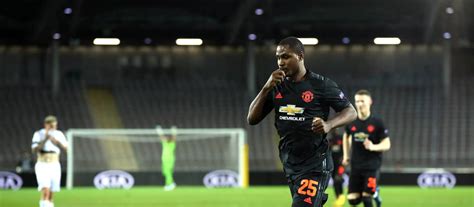 Manchester United Fans Lavish Praise On Odion Ighalo Man United News